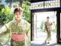 [Photobook] 桃瀬くるみ 写真集 魅惑の果実 [PRE]