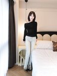 [Cosplay] 汁汁 - 牛仔裤下的虾线黑丝