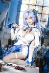 [Cosplay] 蜜汁猫裘 - 鸣潮 坎特蕾拉