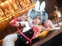[Cosplay] 幼水铃衣 - VOCALOID 初音未来 兔子洞
