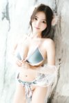 [XR Uncensored] 苏软软 - R18 秀人网模特 新人首秀 鲜花朵朵