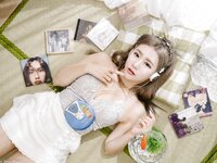 [Cosplay] 凯云 - 短裙