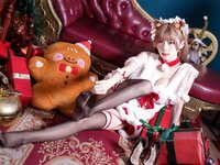 [Cosplay] 香草喵露露 - 圣诞红白场景