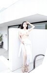 [XR Uncensored] 潘思沁 - R18 秀人网模特 庭院中的春色