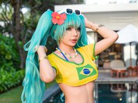 [Cosplay] Umeko J - Miku Brazilian