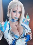 [Cosplay] Umeko J - Emma Frost