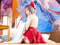 [Cosplay] 屿鱼 - 兼职巫女