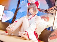 [Cosplay] 屿鱼 - 兼职巫女