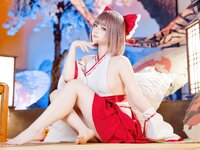 [Cosplay] 屿鱼 - 兼职巫女