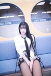 Bomi (보미) - Schoolgirl In The Subway