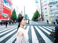 [Photobook] 2025.04.16 中西智代梨1st写真集「ちより日和」