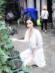 [XR Uncensored] 楠芝 - R18 秀人网模特 身着白色长裙的美女画家