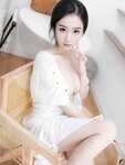 [XR Uncensored] 楠芝 - R18 秀人网模特 身着白色长裙的美女画家