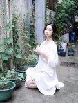 [XR Uncensored] 楠芝 - R18 秀人网模特 身着白色长裙的美女画家
