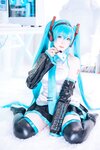 [Cosplay] Shimo 霜月 - Hatsune Miku