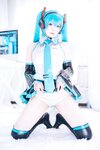 [Cosplay] Shimo 霜月 - Hatsune Miku