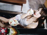 [Cosplay] Ashley - 紫色吊带