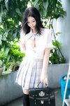 [XR Uncensored] 金小依 - R18 秀人网模特 JK学生妹
