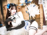 [Cosplay] 羽生三未 - 瓶儿 青花瓷旗袍