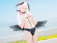 [Cosplay] 黏黏团子兔 - 2025年08月作品『下江小春 泳装』Honey[96P2V-2.40GB]