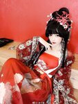 [Cosplay] Lin Zi Lin 凛子酱 - Silky Costume 抚绸衣庄