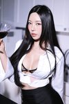 Dongeuran (동그란) - Office Lady [281P-2.29GB]