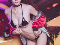 [Cosplay] 雅祈 大凤机车服
