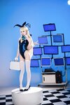 [Cosplay] 艾西Aiwest - 飞鸟马时兔女郎