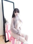 [Cosplay] 白露lulu - 灰色毛衣