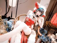 [Cosplay] Shika小鹿鹿 碧蓝航线 新年柴郡 [16P-231MB]