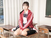 [Lovepop] Yui Iruma 入間ゆい - Photosets 016 Schoolgirl Uniform (Tracksuit)