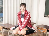 [Lovepop] Yui Iruma 入間ゆい - Photosets 016 Schoolgirl Uniform (Tracksuit)
