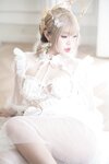 [Cosplay] Niyeye 白烨烨 - Pearl Bride 珍珠花嫁