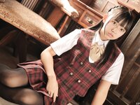 [Lovepop] Yui Iruma 入間ゆい - Photosets 012 Schoolgirl Uniform (Check Vest)