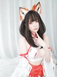 [Cosplay] 小姐姐白银 - 神社小狐狸