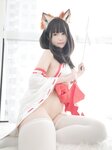 [Cosplay] 小姐姐白银 - 神社小狐狸