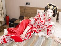 [XR Uncensored] 梨霜儿 - R18 秀人网模特 秀禾服