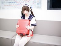 [Cosplay] 胡桃猫Kurumineko - 电车痴女