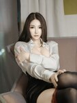 [XR Uncensored] 娅轩ELVA - R18 秀人网模特 与黑丝御姐的互动