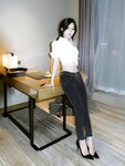 [XR Uncensored] 汁汁 - R18 秀人网模特 实习期女秘书