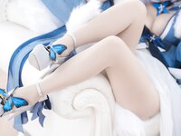 [Cosplay] Niyeye 白烨烨 - Shinano Pajama Seduction 信浓睡衣诱惑