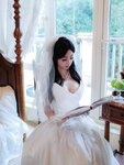 [XR Uncensored] 朱朱molly - R18 秀人网模特 新人首秀 洁白婚纱