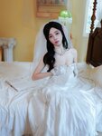 [XR Uncensored] 朱朱molly - R18 秀人网模特 新人首秀 洁白婚纱