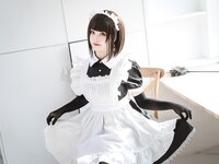 [Cosplay] Mizhi Mao Qiu 蜜汁猫裘 - Homestay Maid 民宿 女仆