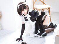 [Cosplay] Mizhi Mao Qiu 蜜汁猫裘 - Homestay Maid 民宿 女仆