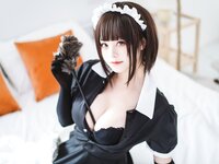 [Cosplay] Mizhi Mao Qiu 蜜汁猫裘 - Homestay Maid 民宿 女仆