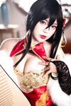 [Cosplay] Niyeye 白烨烨 - Taihou Qipao New Year Limited 大凤旗袍新年限定