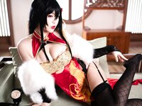 [Cosplay] Niyeye 白烨烨 - Taihou Qipao New Year Limited 大凤旗袍新年限定