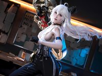 [Cosplay] 水淼aqua - 鸣潮赞妮