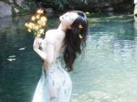 [XR Uncensored] Yin Tian Tian (尹甜甜) - R18 秀人网模特 溪水边